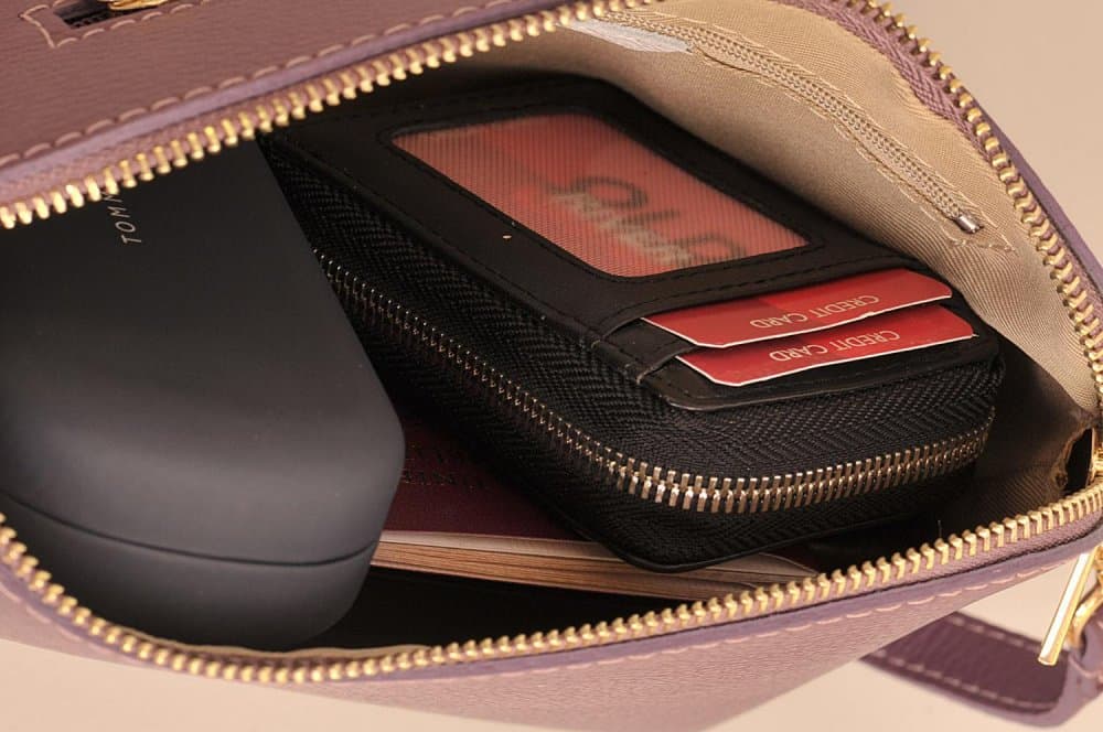MaxFly dámská kožená kabelka crossbody 5232 bordo - náhled 2