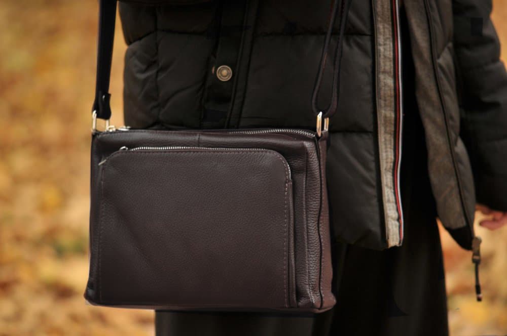 MaxFly 5542 – tmavě hnědá kožená crossbody kabelka - náhled 5