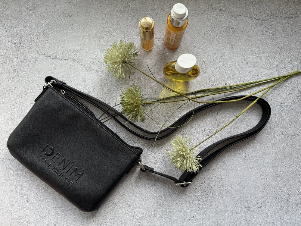 Kabelka TOM TAILOR DENIM Maxime cross bag S 011045 černá - náhled 5