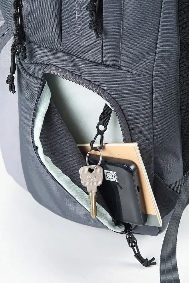 Studentský batoh NITRO FUTURE 35 L HERO GRAPHITE 878102-136 šedý - náhled 4