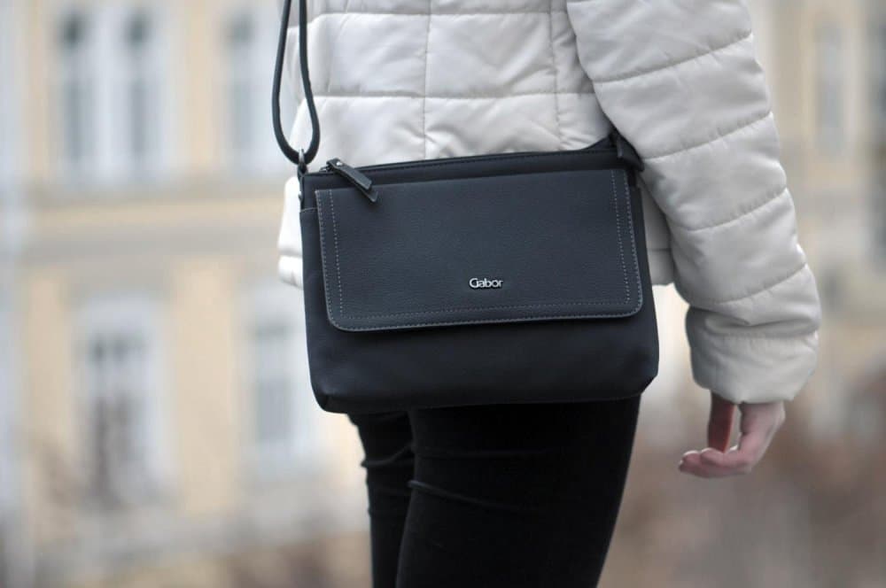 Kabelka Gabor Avaly Crossbag M 8358-60 černá - náhled 2