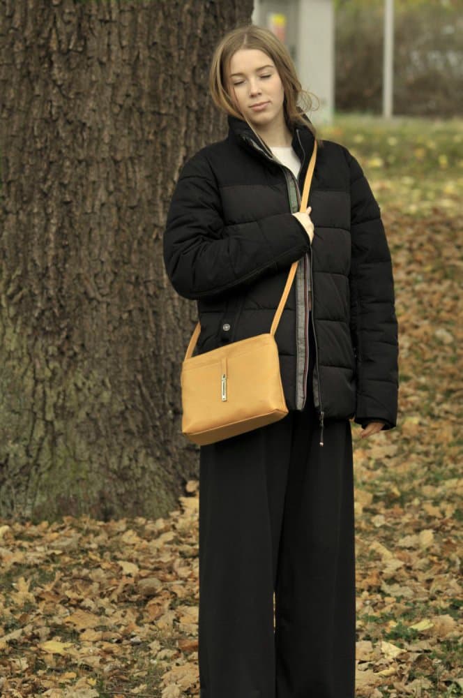 Dámská kožená crossbody kabelka 5085 tmavě žlutá - náhled 5