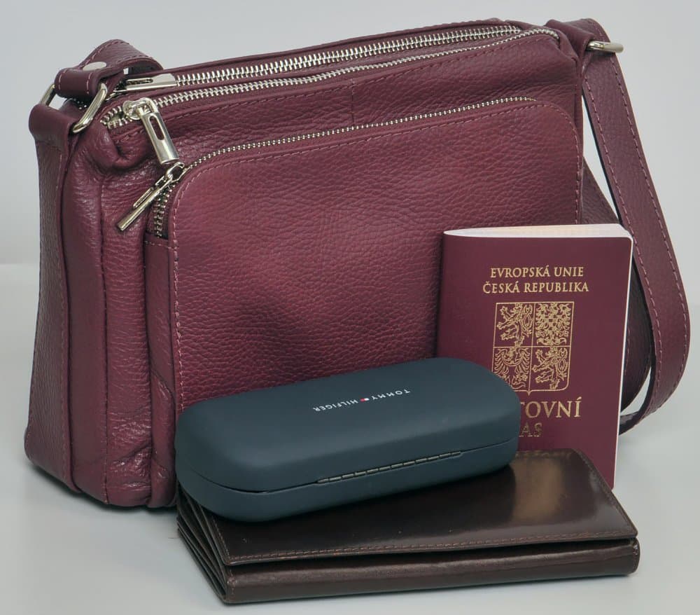 Kožená crossbody kabelka 5542 bordová - náhled 4
