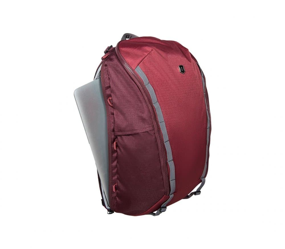 Victorinox Almont Everyday Laptop Backpack 602134 burgundy - náhled 3